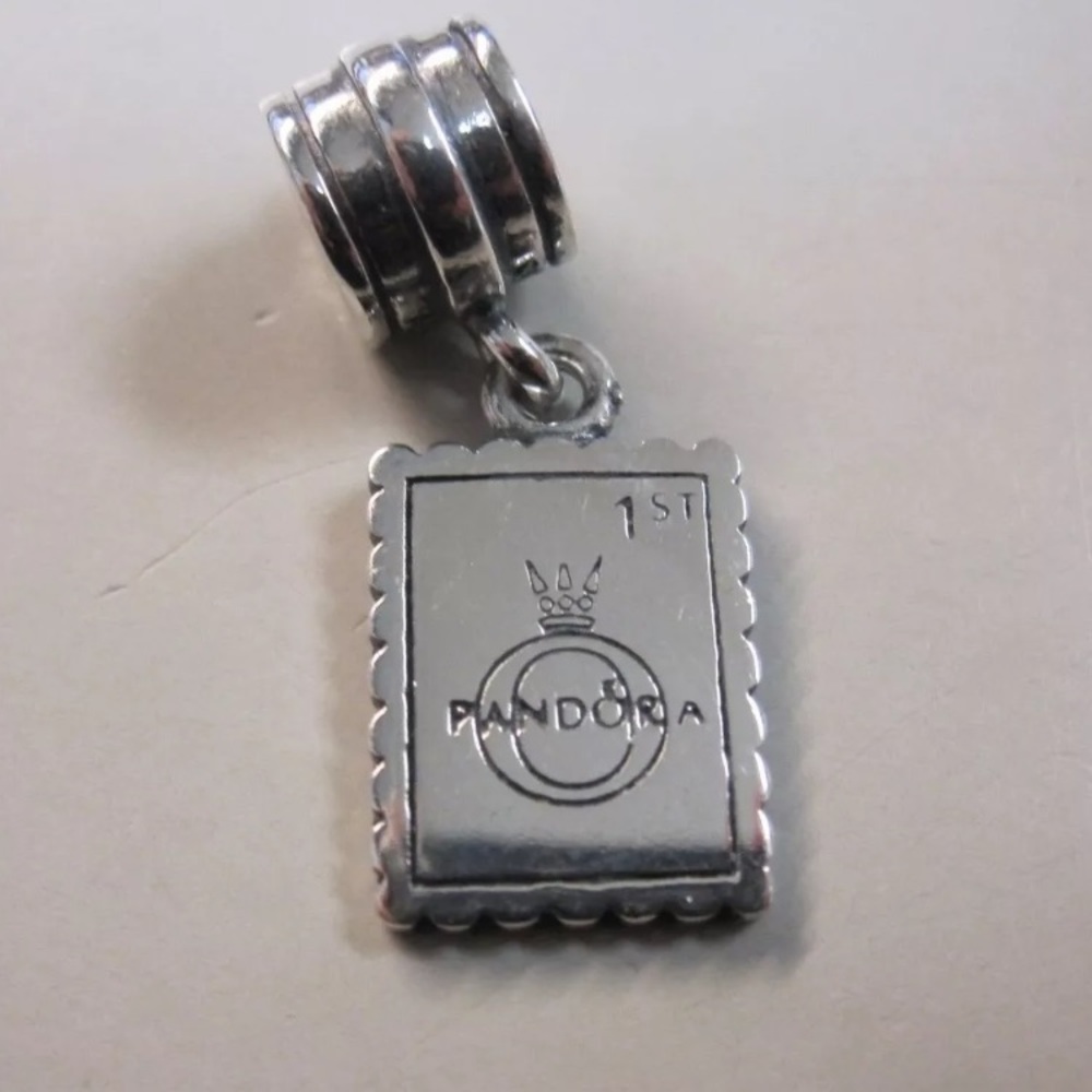 Pandora Postcard Greetings from London charm